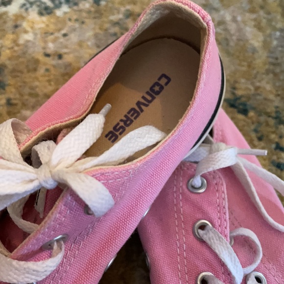 Converse - Picture 2 of 5